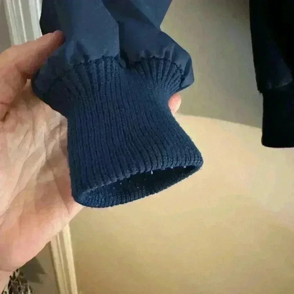 VTG 80s Penfeld Men’s 1/4 Snap Pullover. Sz: M. Navy w/ Grey Horizontal Stripe. - Picture 7 of 15